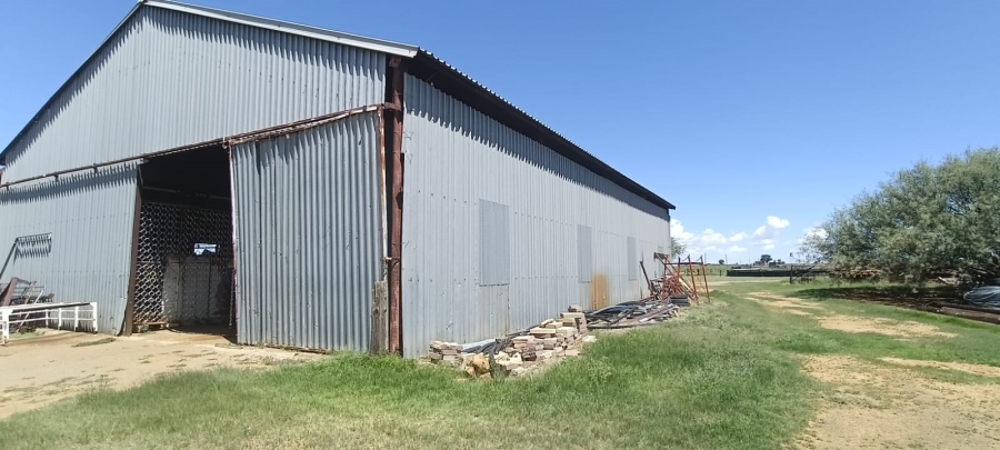 3 Bedroom Property for Sale in Bloemfontein Rural Free State